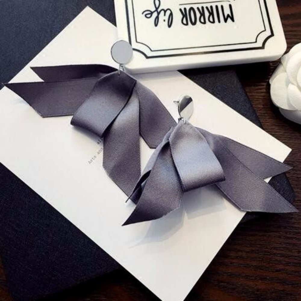 Korea Ribbon earrings